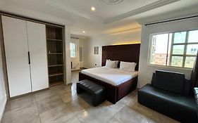 Ovic Hotel
